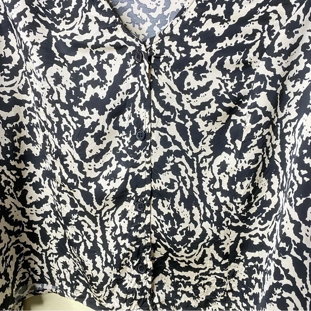H&M Black & Cream Patterned Blouse Top Nwot Size Large L